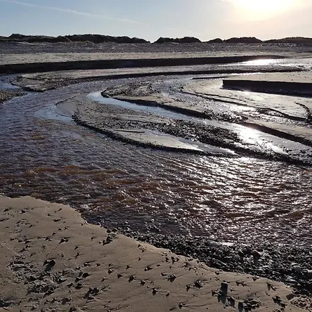 6 Person In Brovst-by Traum *